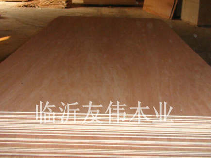膠合板的特點(diǎn)怎樣？