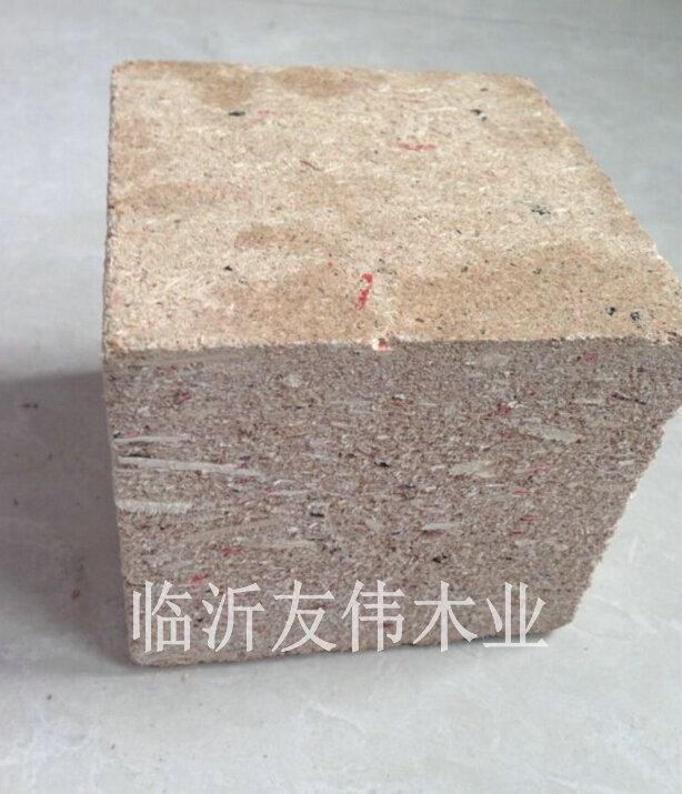 刨花木墩的密度多大，受什么影響？
