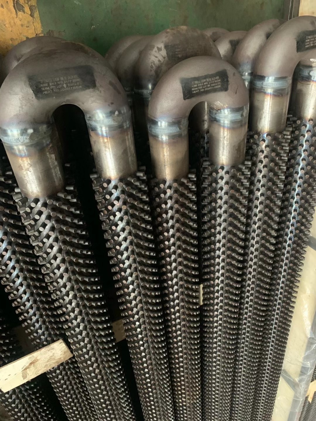 管子Φ63.5×4 ，材質12Cr1MoVG，用于低溫再熱器