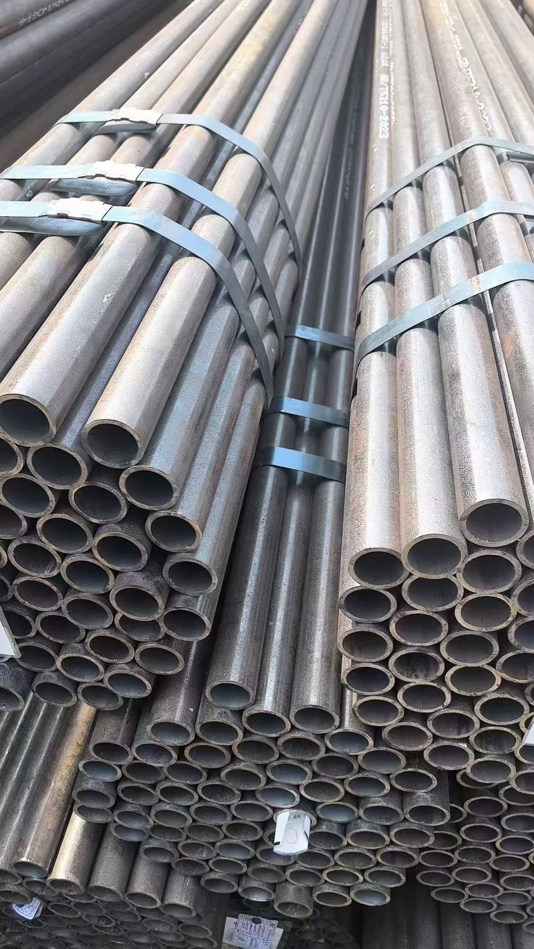 低溫再熱器管 Φ57×4.5mm,材質(zhì)：12Cr1MoVG。含材質(zhì)證明、出廠合格證，水壓試驗(yàn)、通球報(bào)告等資料